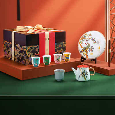 新年礼品喜乐357g双层普洱熟茶饼茶壶茶具礼盒